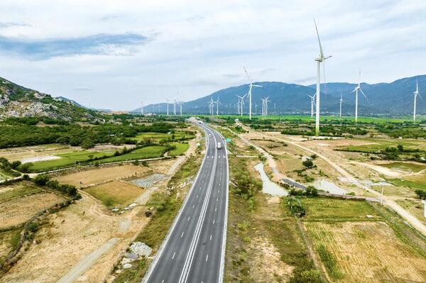 Danh mục 29 dự &aacute;n cao tốc ưu ti&ecirc;n k&ecirc;u gọi đầu tư PPP giai đoạn 2026&ndash;2030 với tổng vốn dự kiến hơn 922.812 tỷ đồng